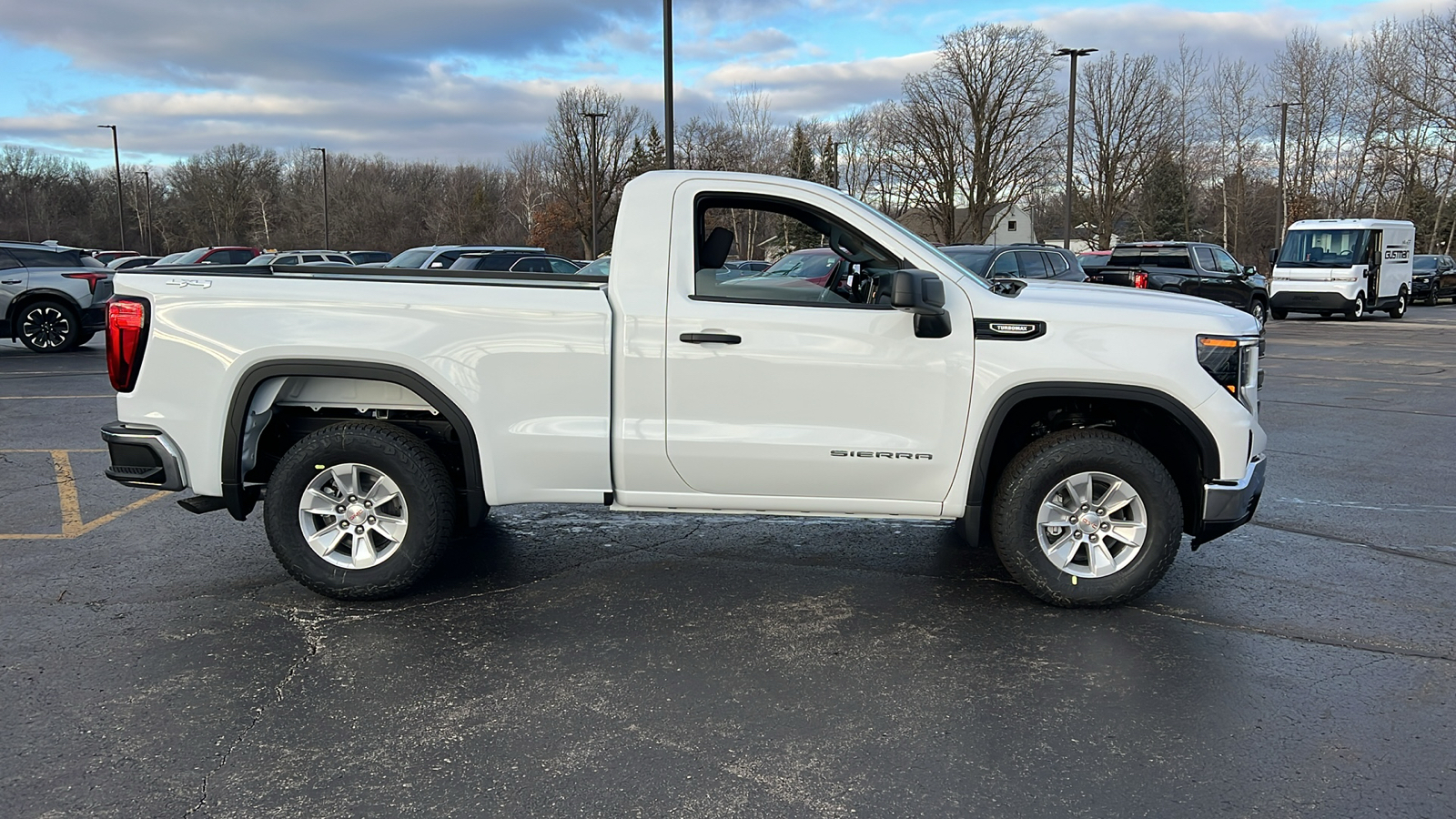 2025 GMC Sierra 1500 Pro 6