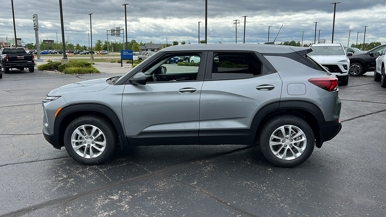 2025 Chevrolet TrailBlazer LS 2