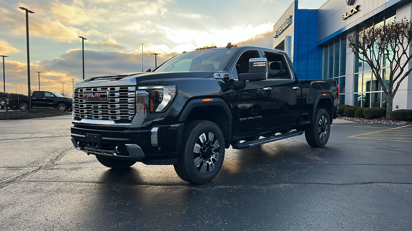 2025 GMC Sierra 2500HD Denali 1