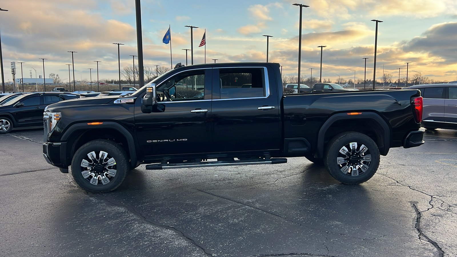 2025 GMC Sierra 2500HD Denali 2