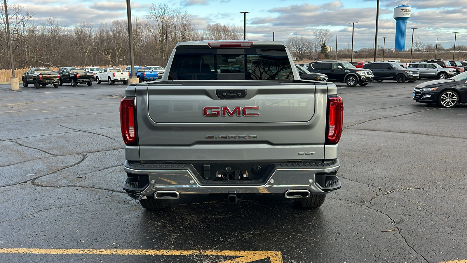 2025 GMC Sierra 1500 SLT 4