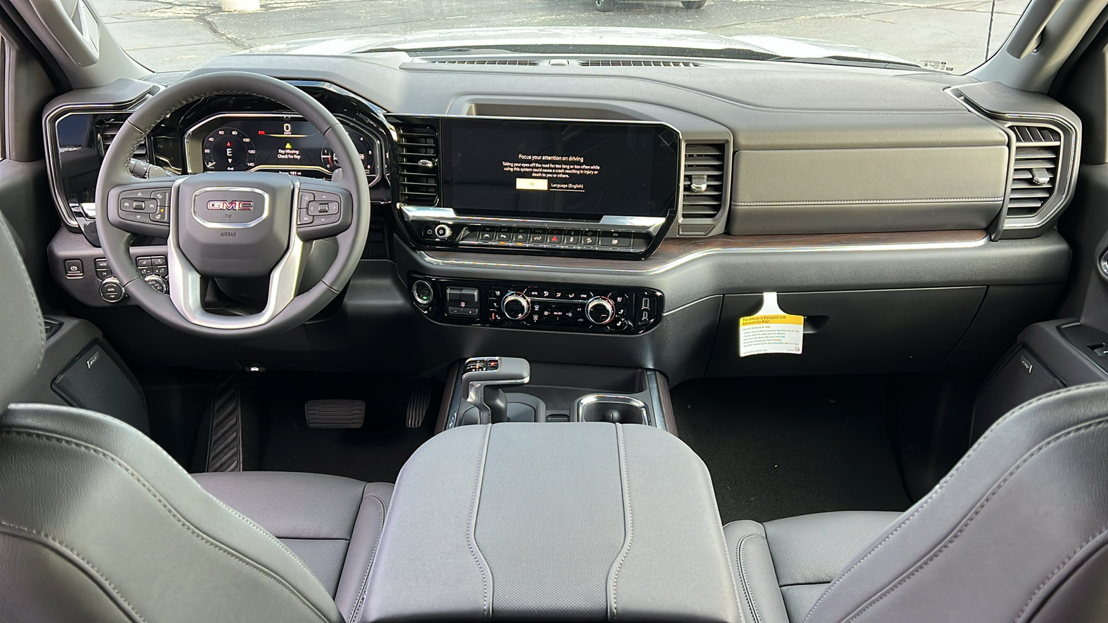 2025 GMC Sierra 1500 SLT 8