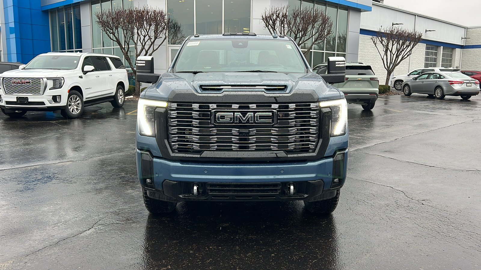 2025 GMC Sierra 2500HD Denali Ultimate 32