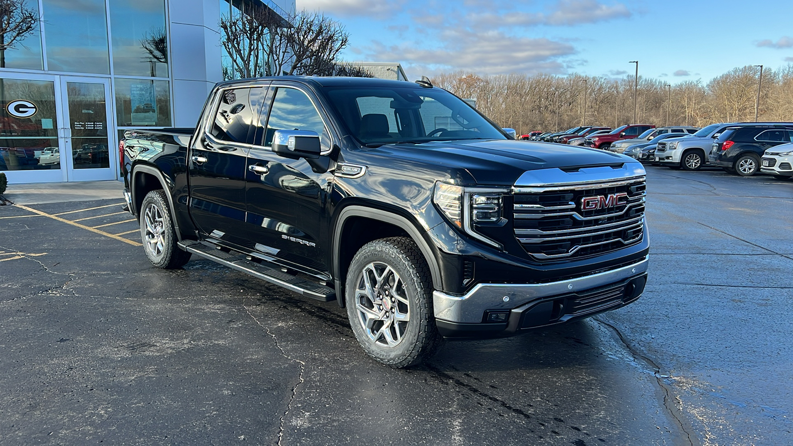 2025 GMC Sierra 1500 SLT 7