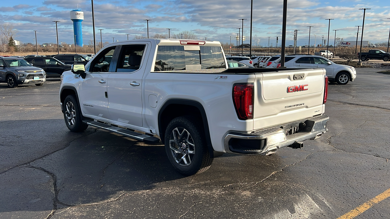 2025 GMC Sierra 1500 SLT 3