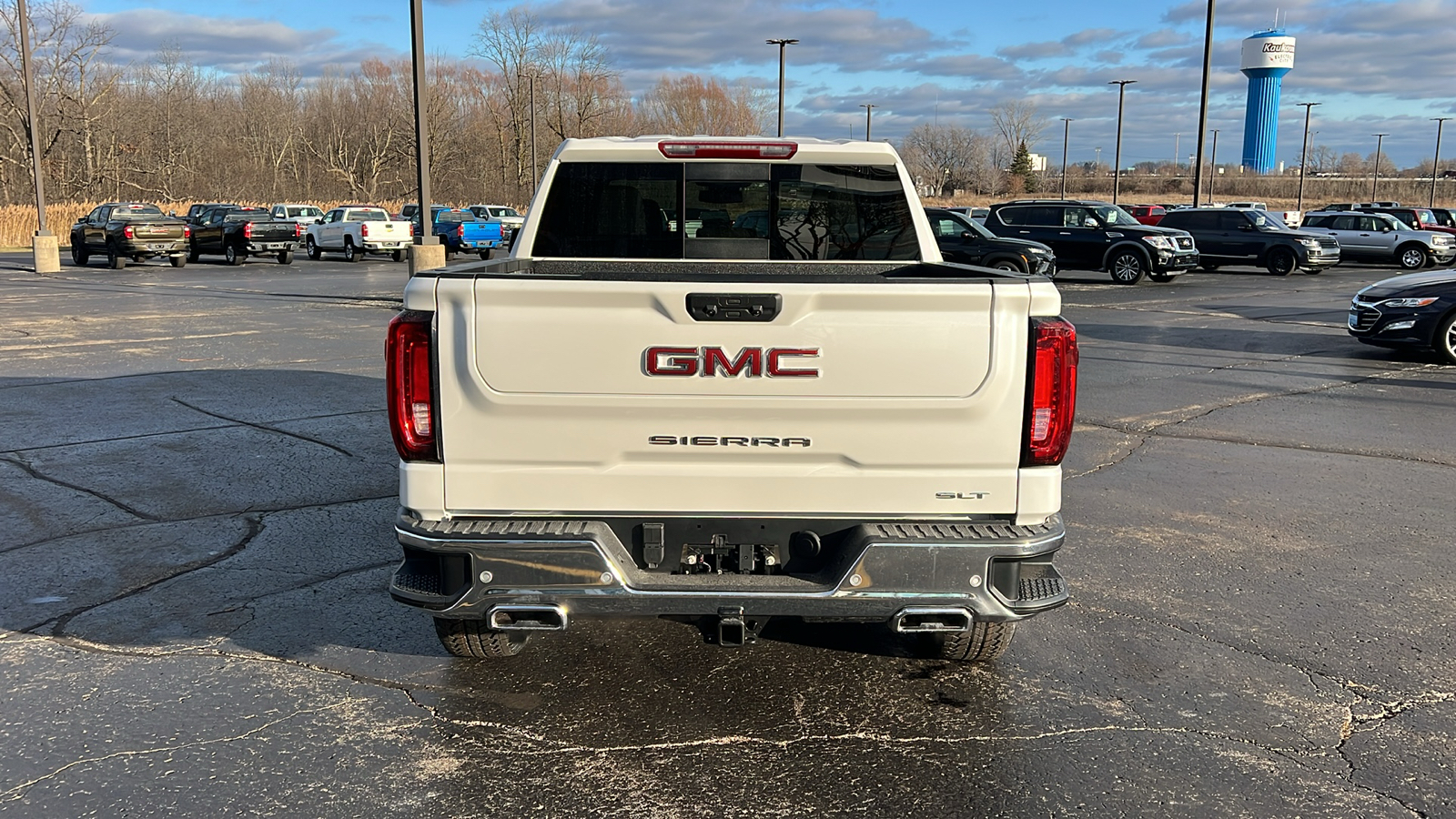 2025 GMC Sierra 1500 SLT 4