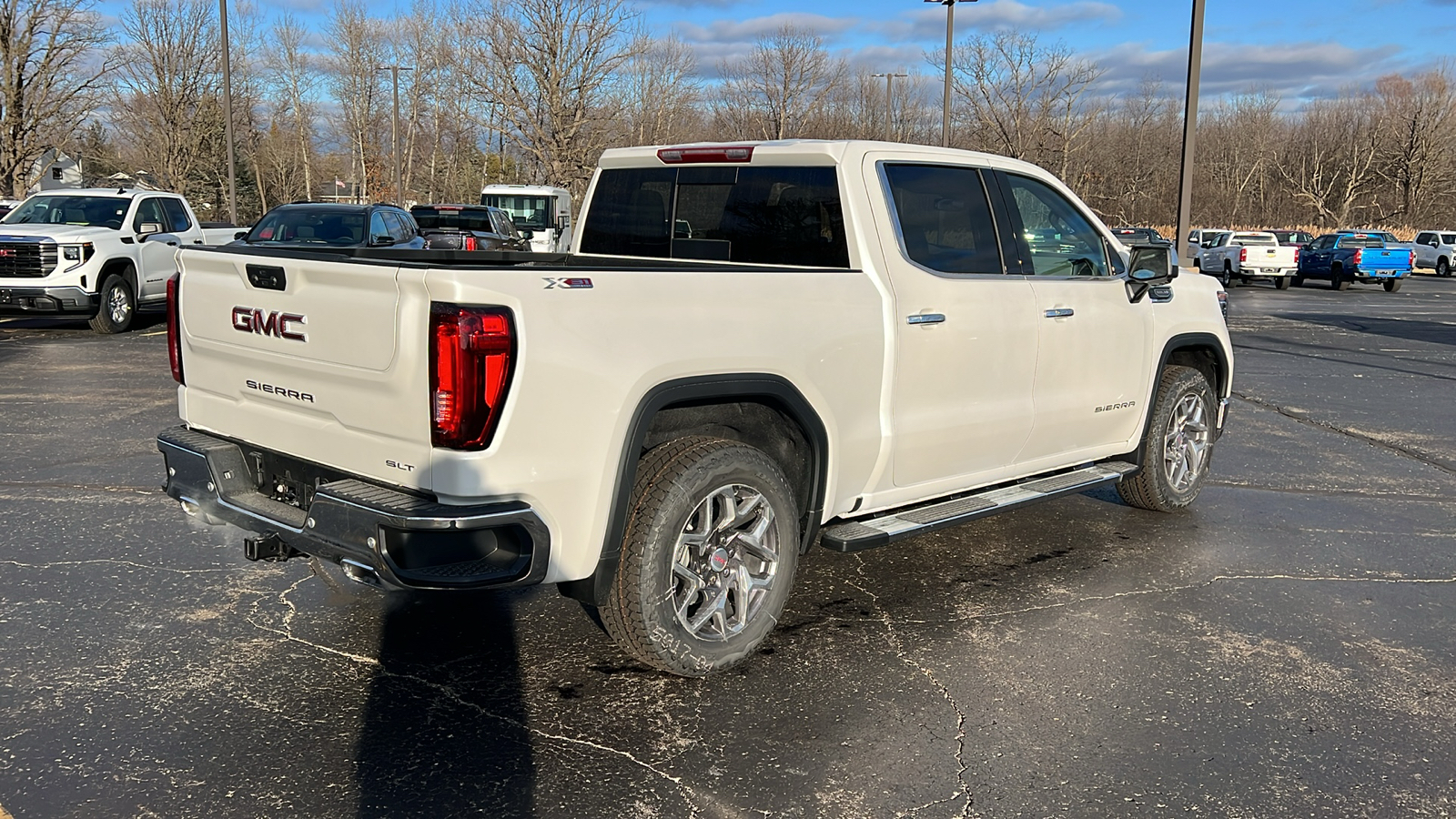 2025 GMC Sierra 1500 SLT 5