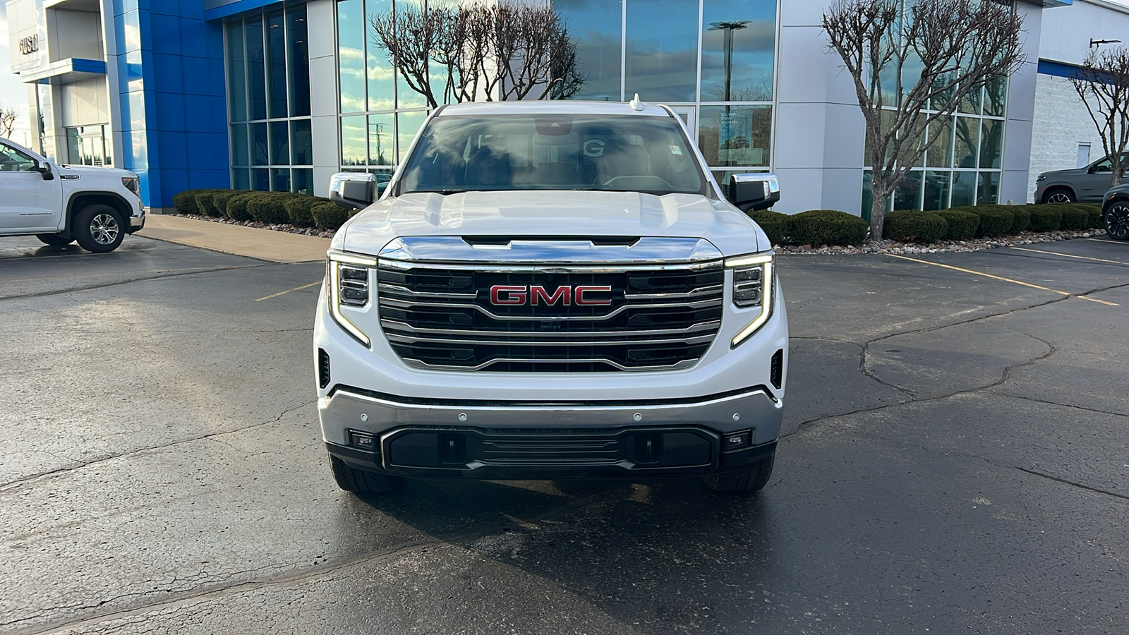 2025 GMC Sierra 1500 SLT 30