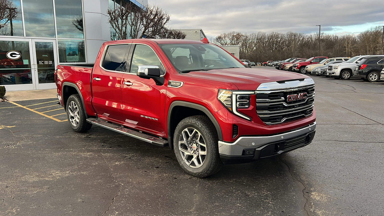 2025 GMC Sierra 1500 SLT 7