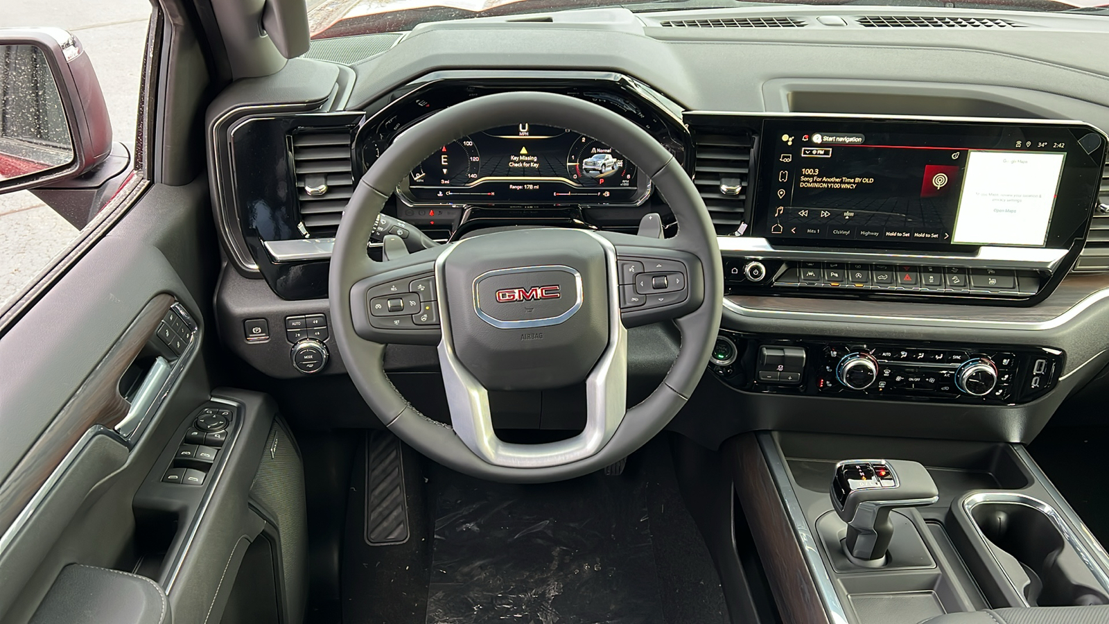 2025 GMC Sierra 1500 SLT 9