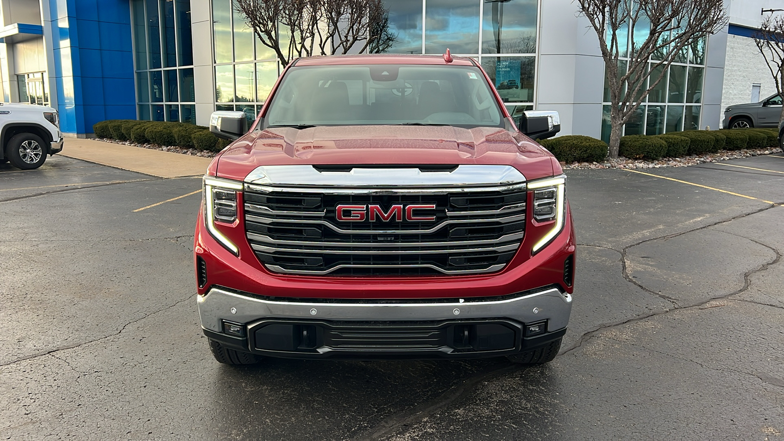 2025 GMC Sierra 1500 SLT 30