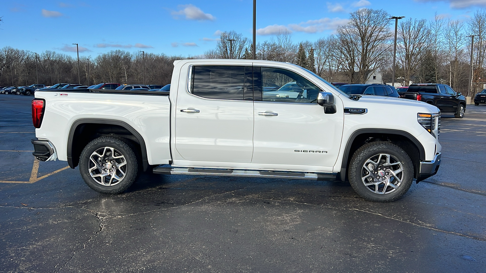 2025 GMC Sierra 1500 SLT 6