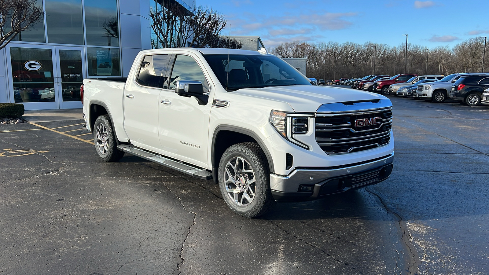 2025 GMC Sierra 1500 SLT 7