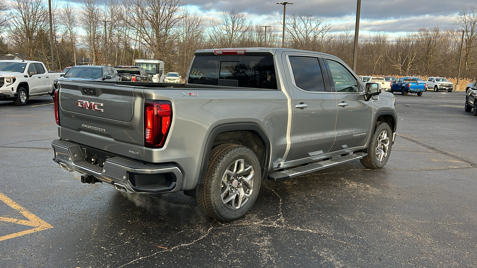 2025 GMC Sierra 1500 SLT 5