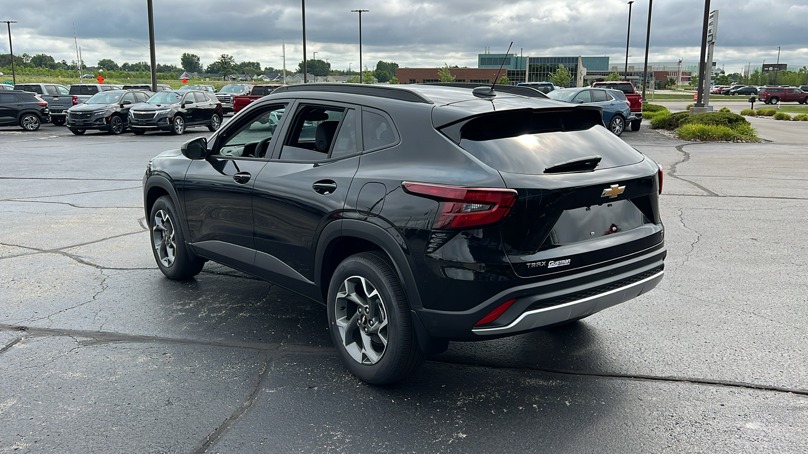 2025 Chevrolet Trax LT 3