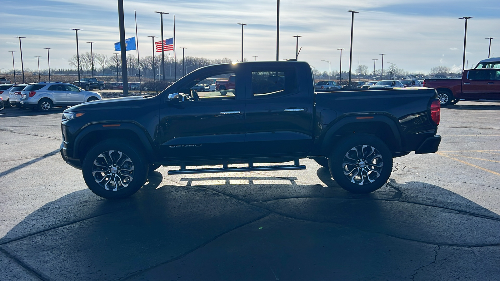 2025 GMC Canyon 4WD Denali 2