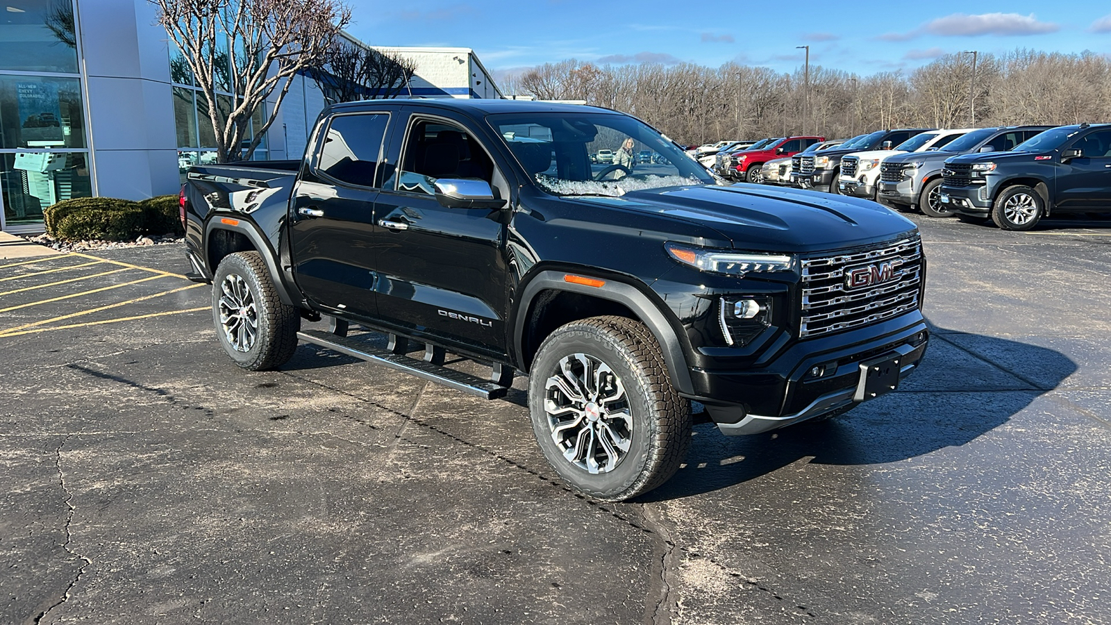 2025 GMC Canyon 4WD Denali 7