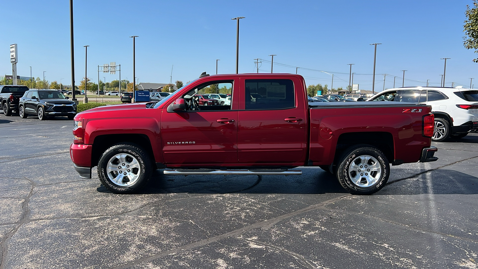 2018 Chevrolet Silverado 1500 LT 2