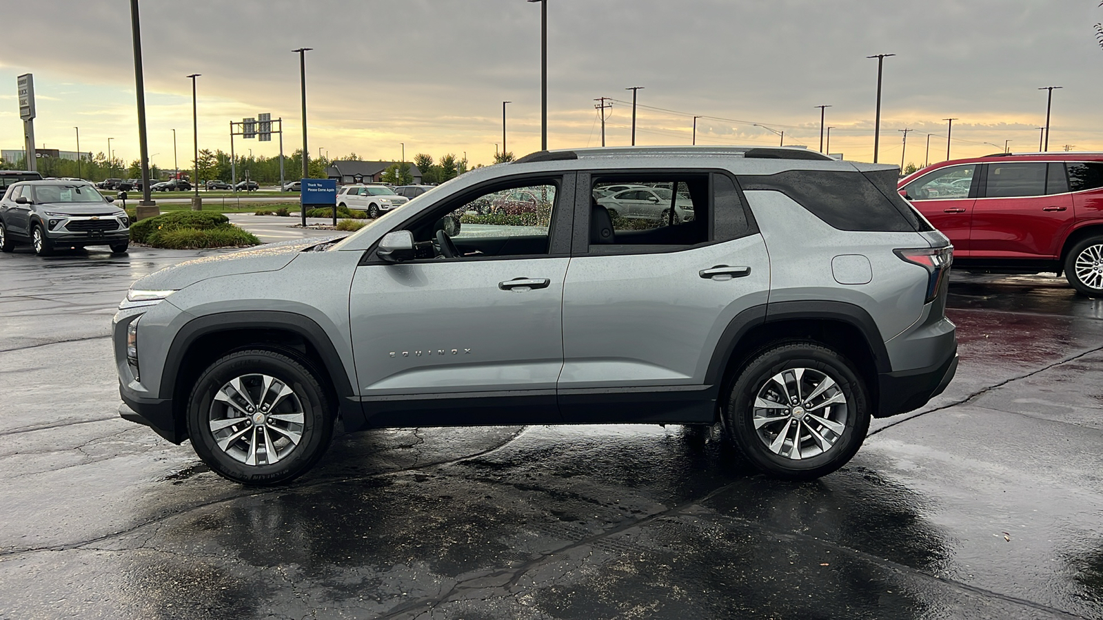 2025 Chevrolet Equinox AWD LT 2