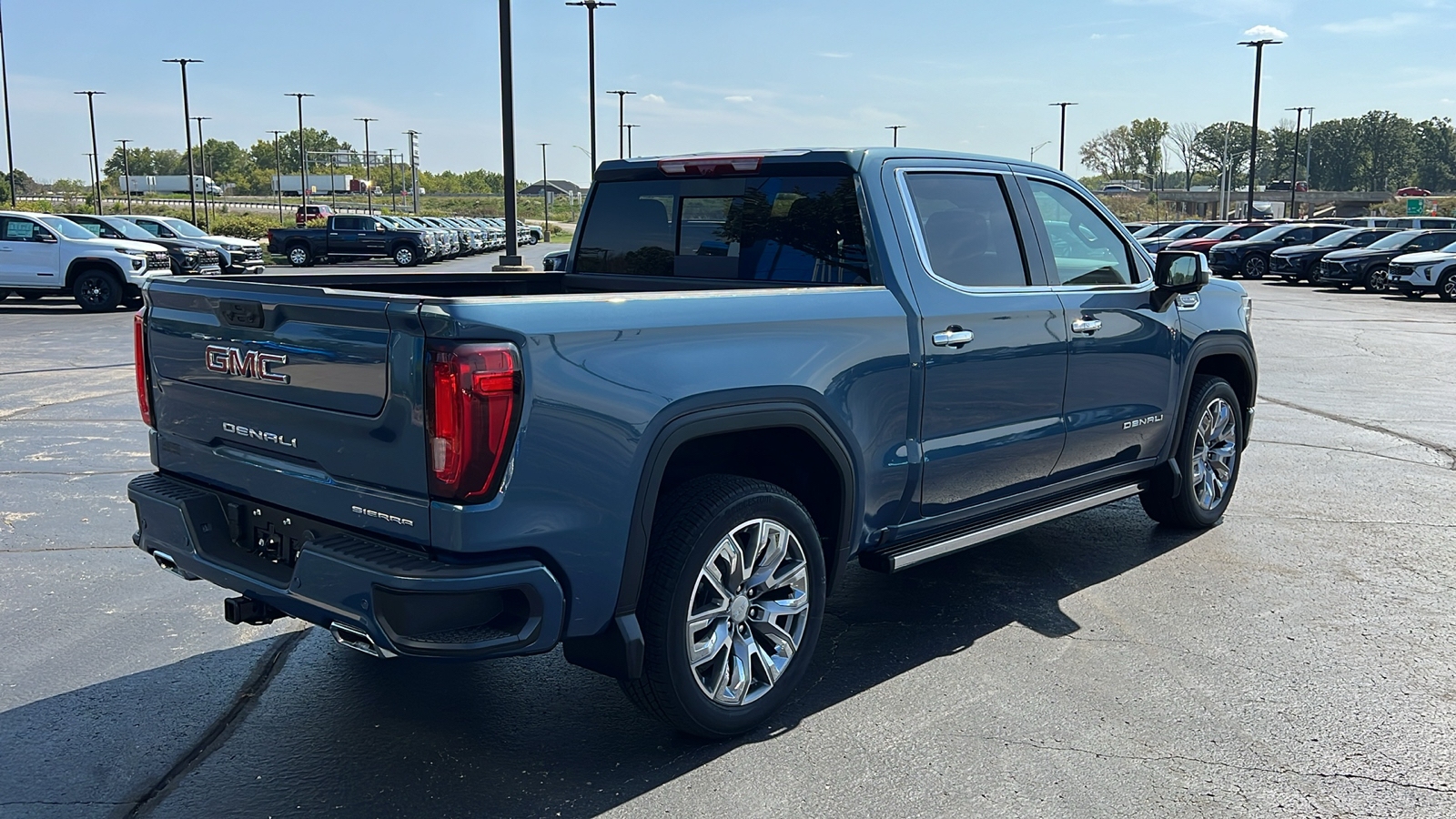 2025 GMC Sierra 1500 Denali 5