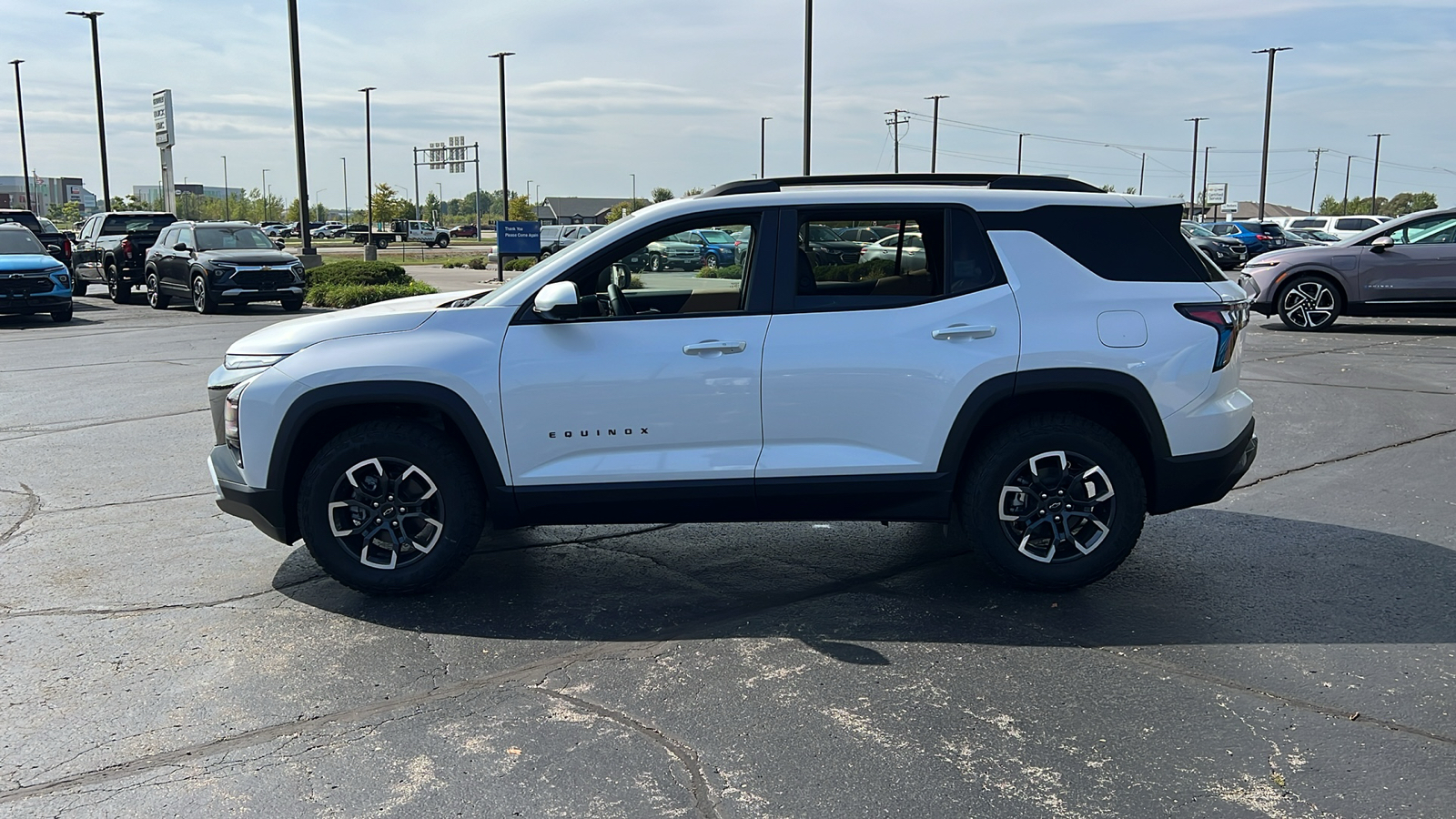 2025 Chevrolet Equinox AWD ACTIV 2