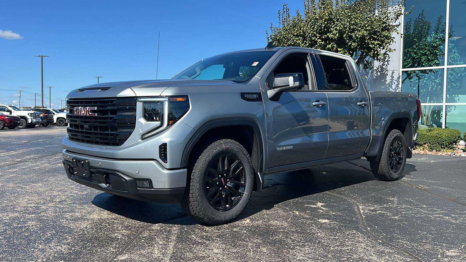 2025 GMC Sierra 1500 Elevation 1