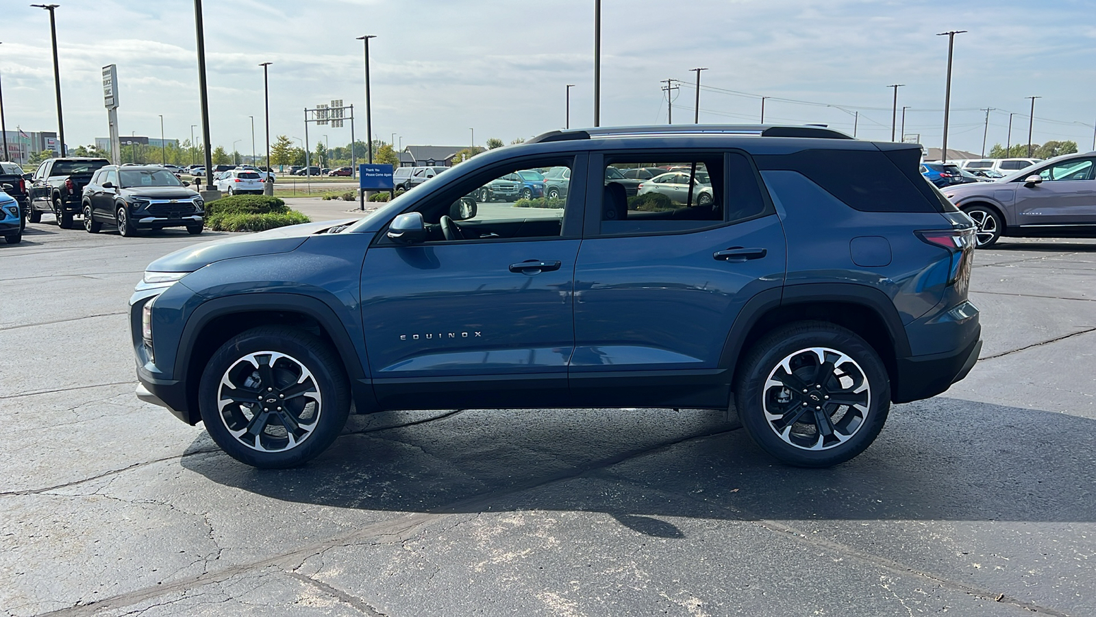 2025 Chevrolet Equinox AWD LT 2