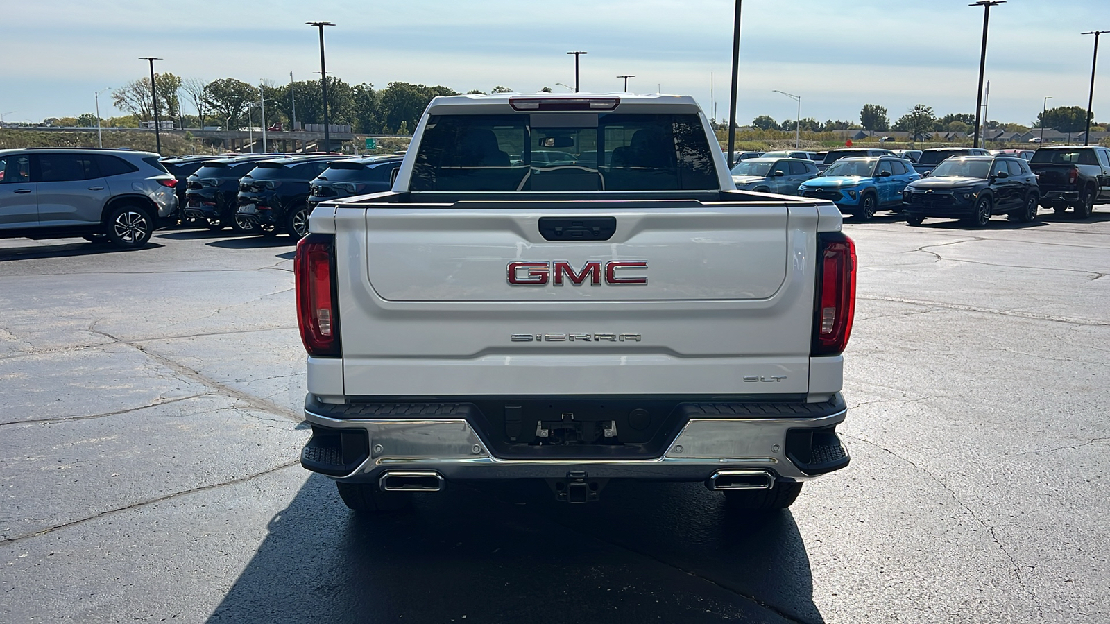 2025 GMC Sierra 1500 SLT 4