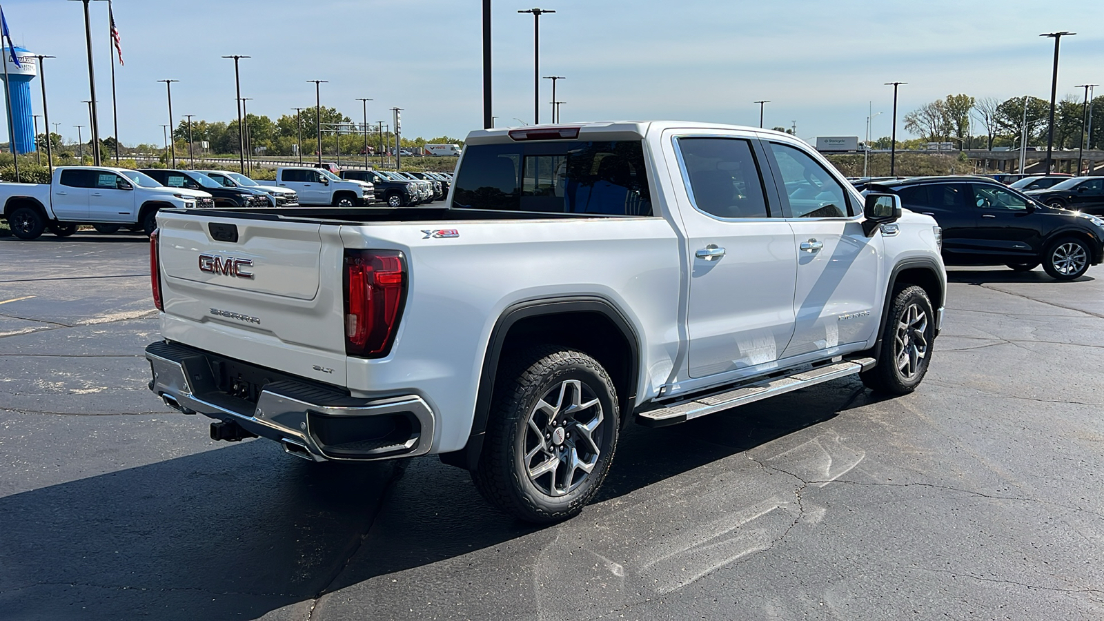 2025 GMC Sierra 1500 SLT 5