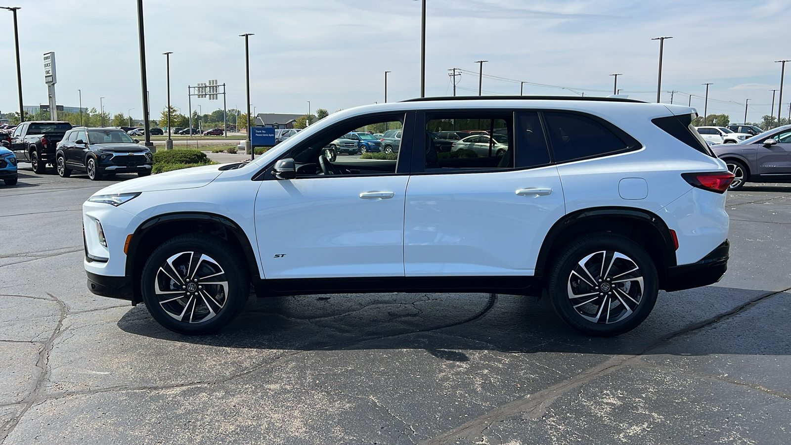 2025 Buick Enclave Sport Touring 2