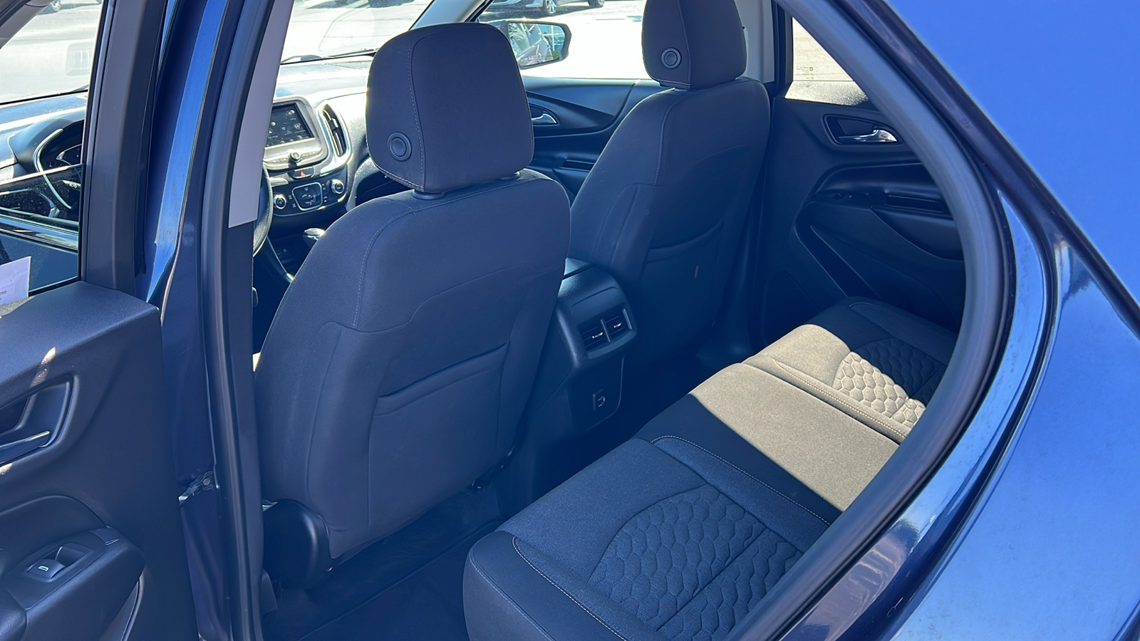 2019 Chevrolet Equinox LT 28