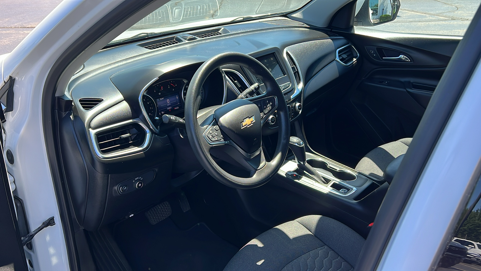 2019 Chevrolet Equinox LT 26