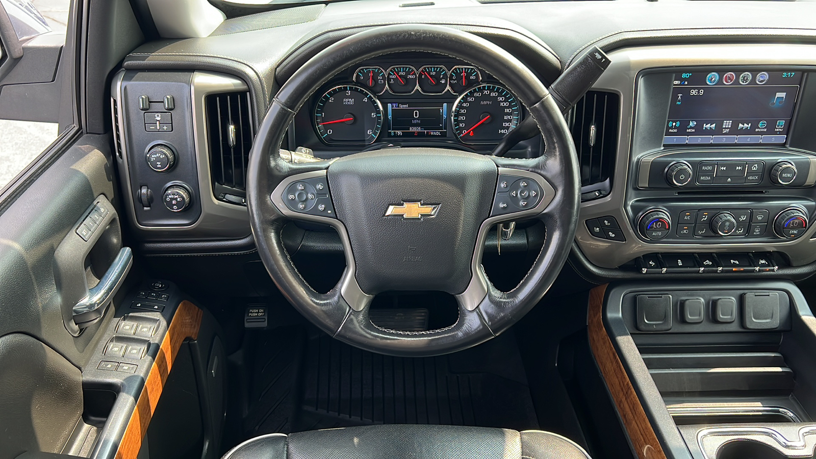 2018 Chevrolet Silverado 1500 High Country 9