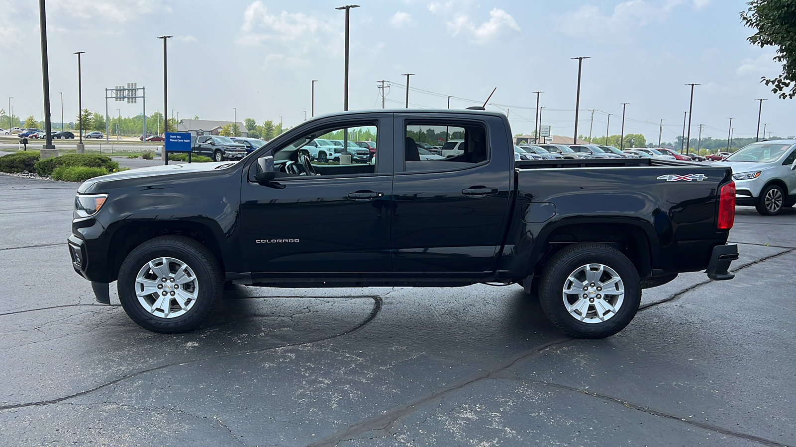 2021 Chevrolet Colorado 4WD LT 2