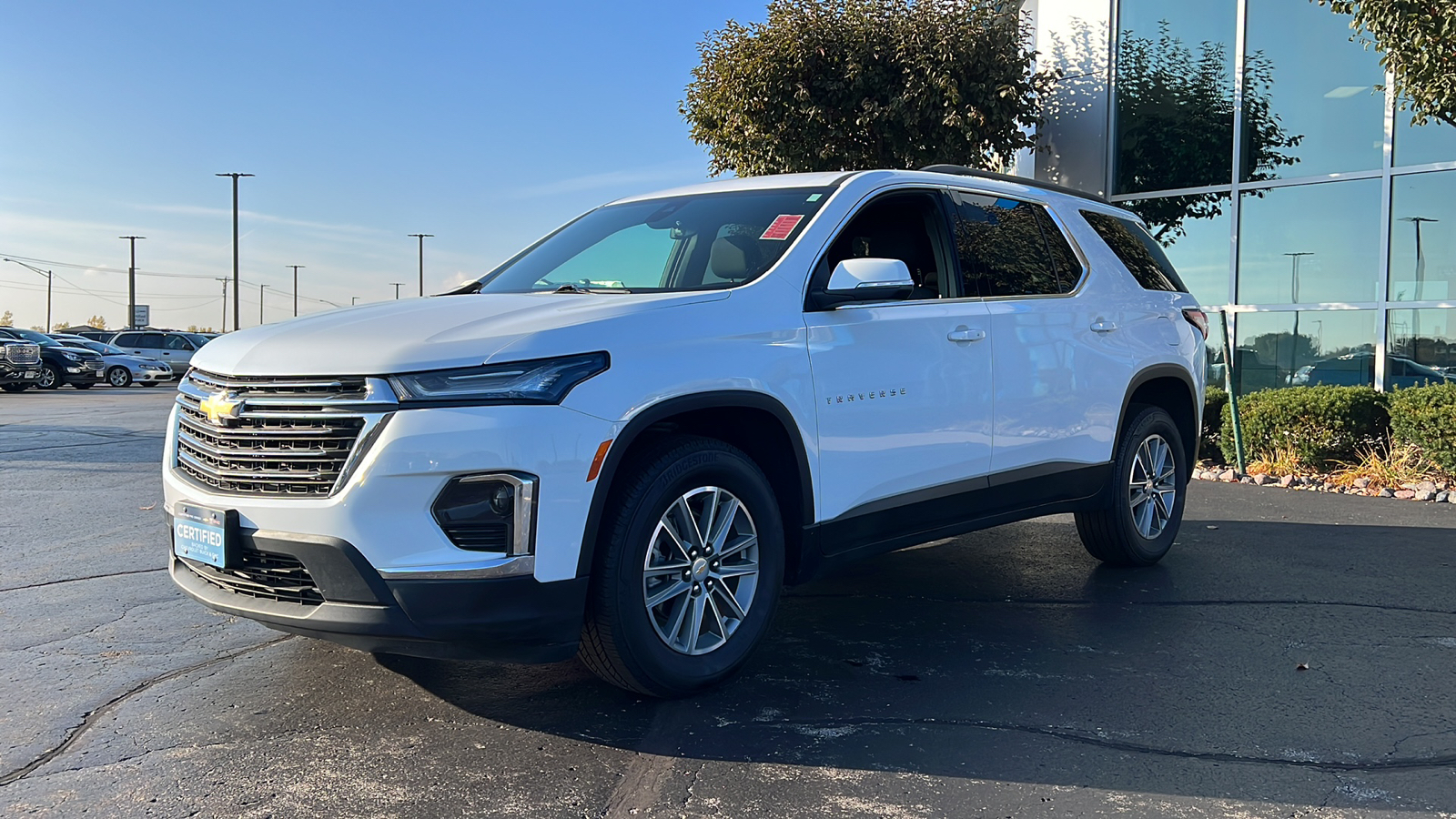 2023 Chevrolet Traverse LT Cloth 1