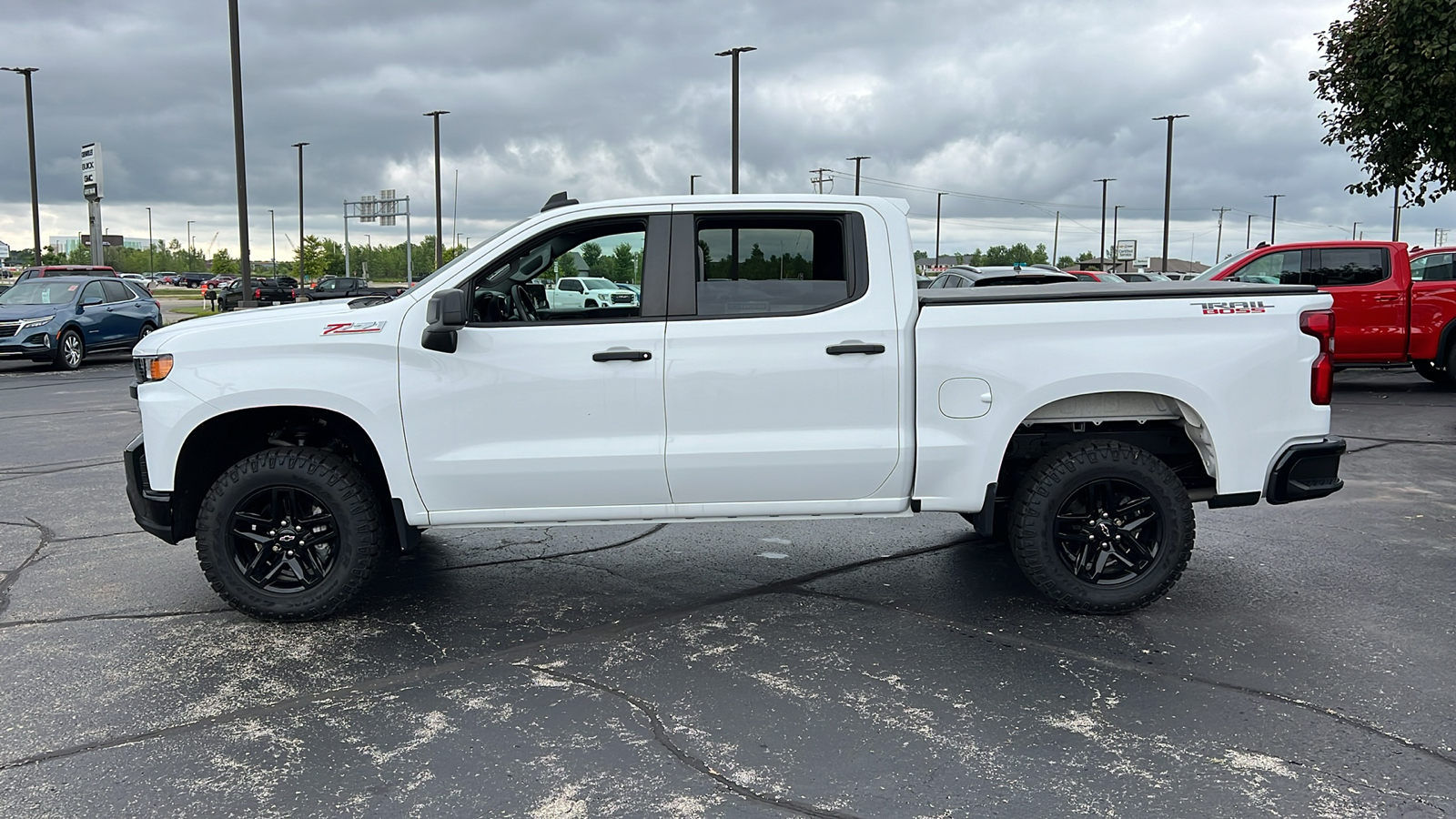 2021 Chevrolet Silverado 1500 Custom Trail Boss 2