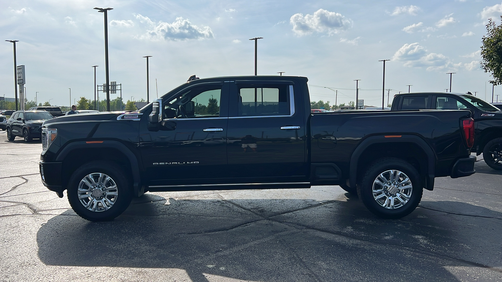 2023 GMC Sierra 2500HD Denali 2