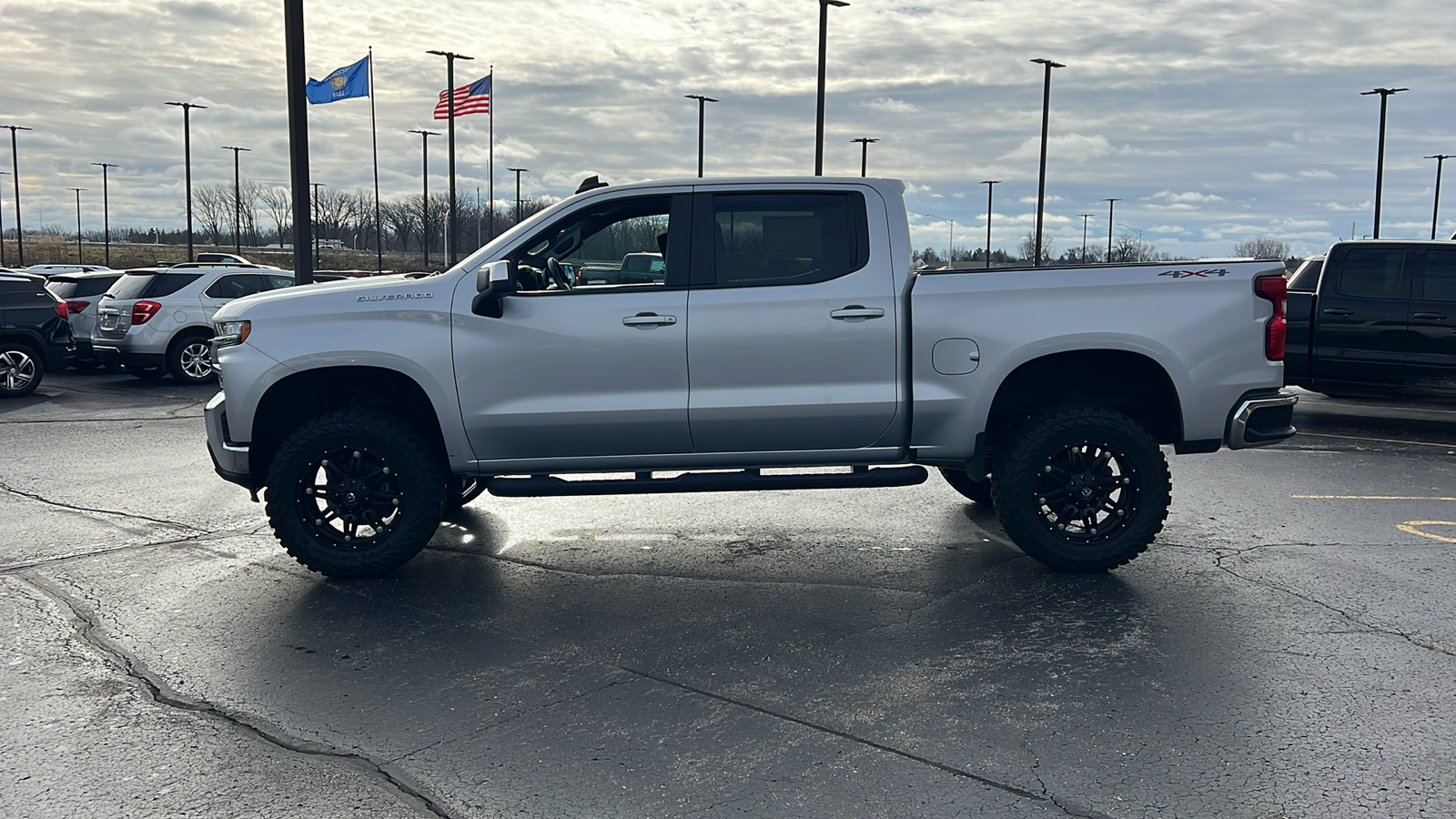 2019 Chevrolet Silverado 1500 LT 2