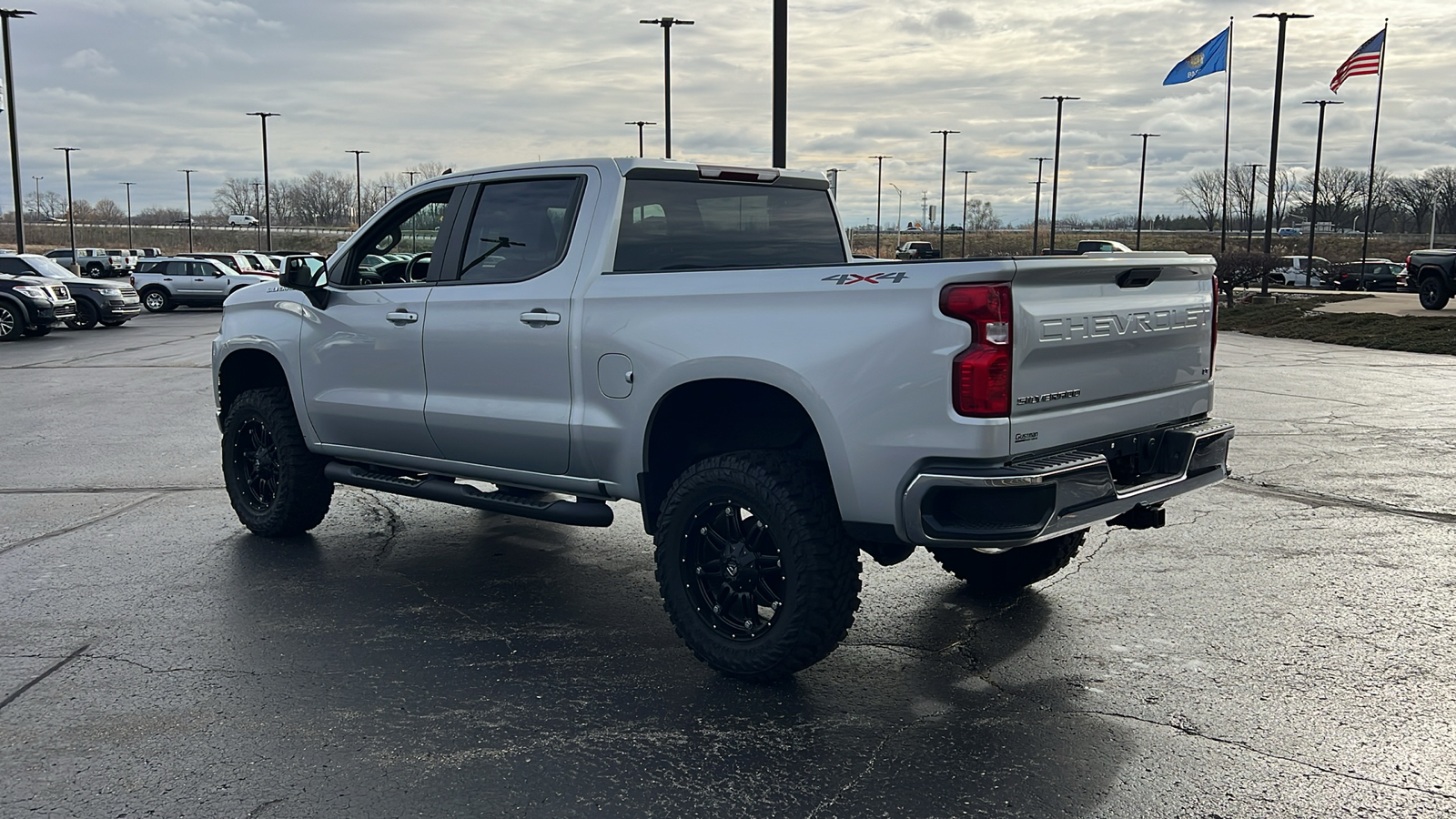 2019 Chevrolet Silverado 1500 LT 3