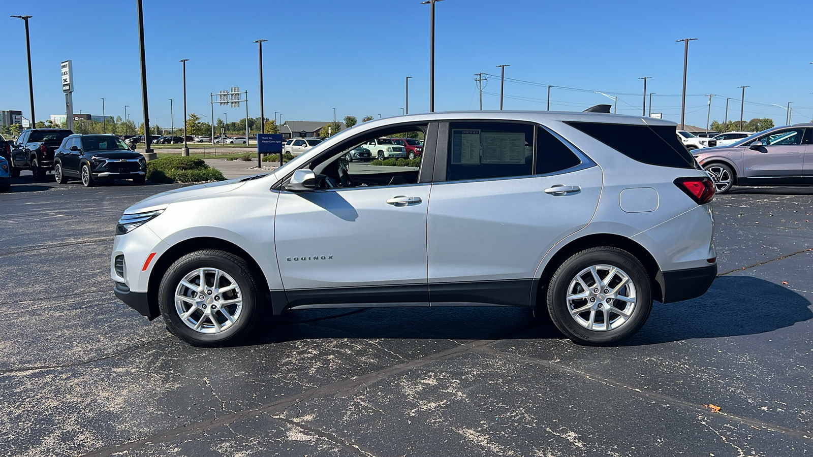 2022 Chevrolet Equinox LT 2