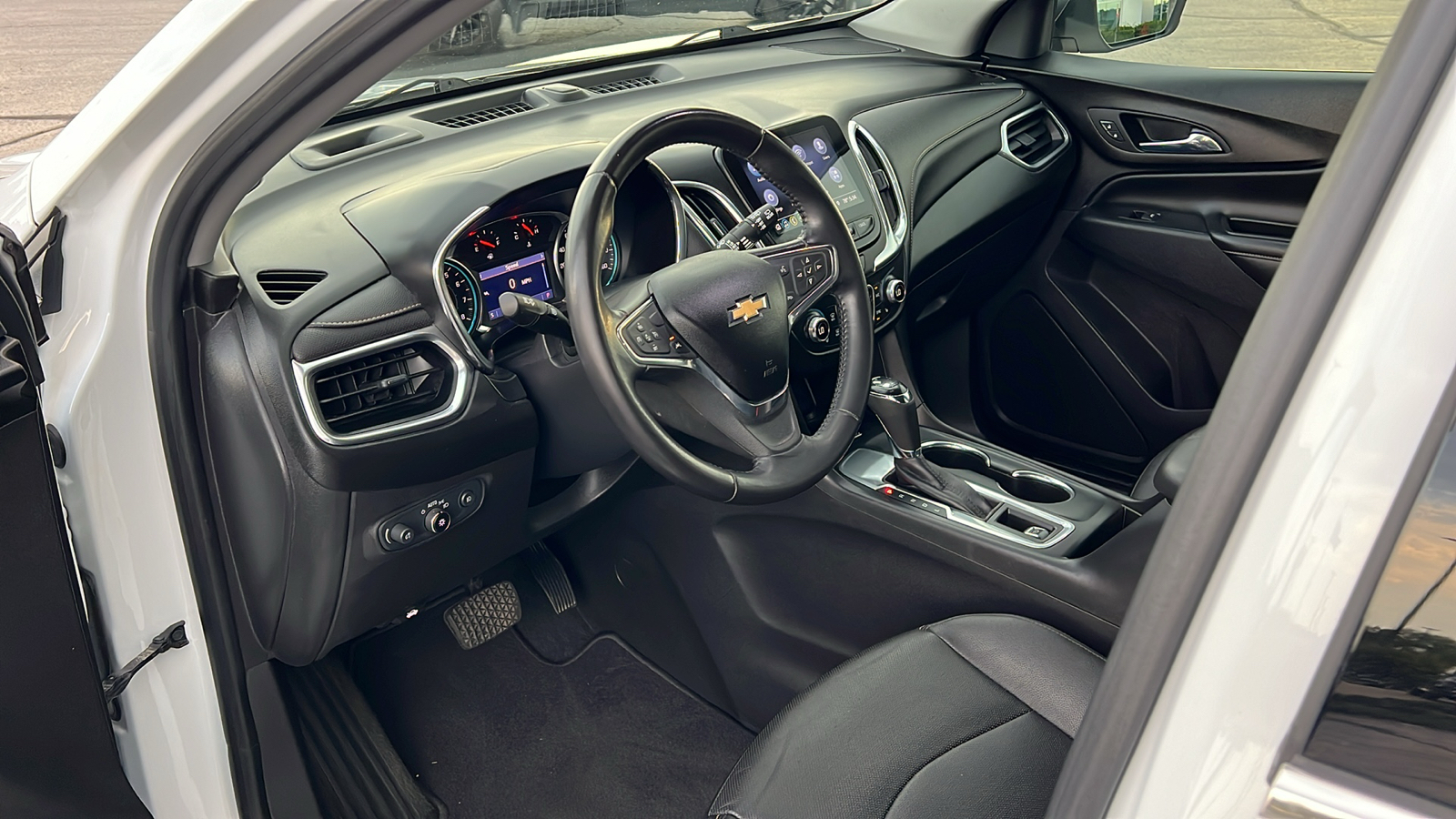 2020 Chevrolet Equinox Premier 27