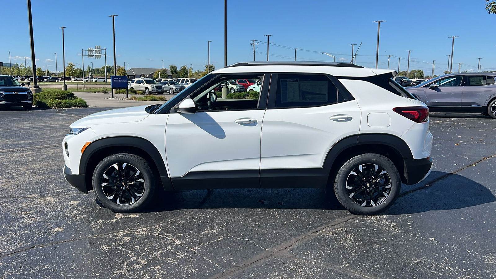 2022 Chevrolet TrailBlazer LT 2