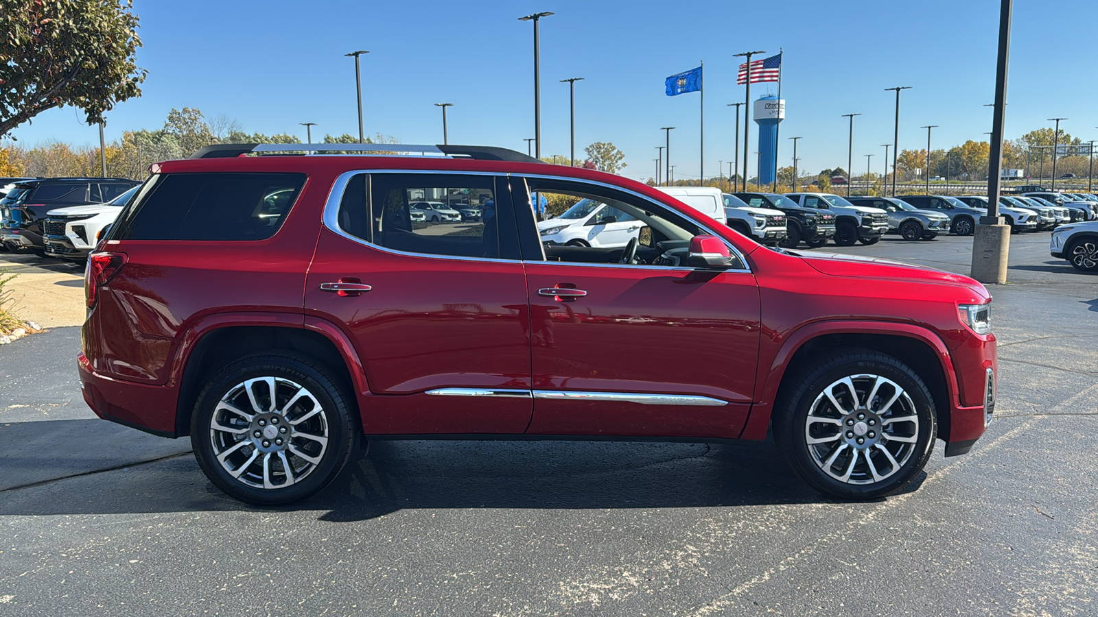 2023 GMC Acadia Denali 6