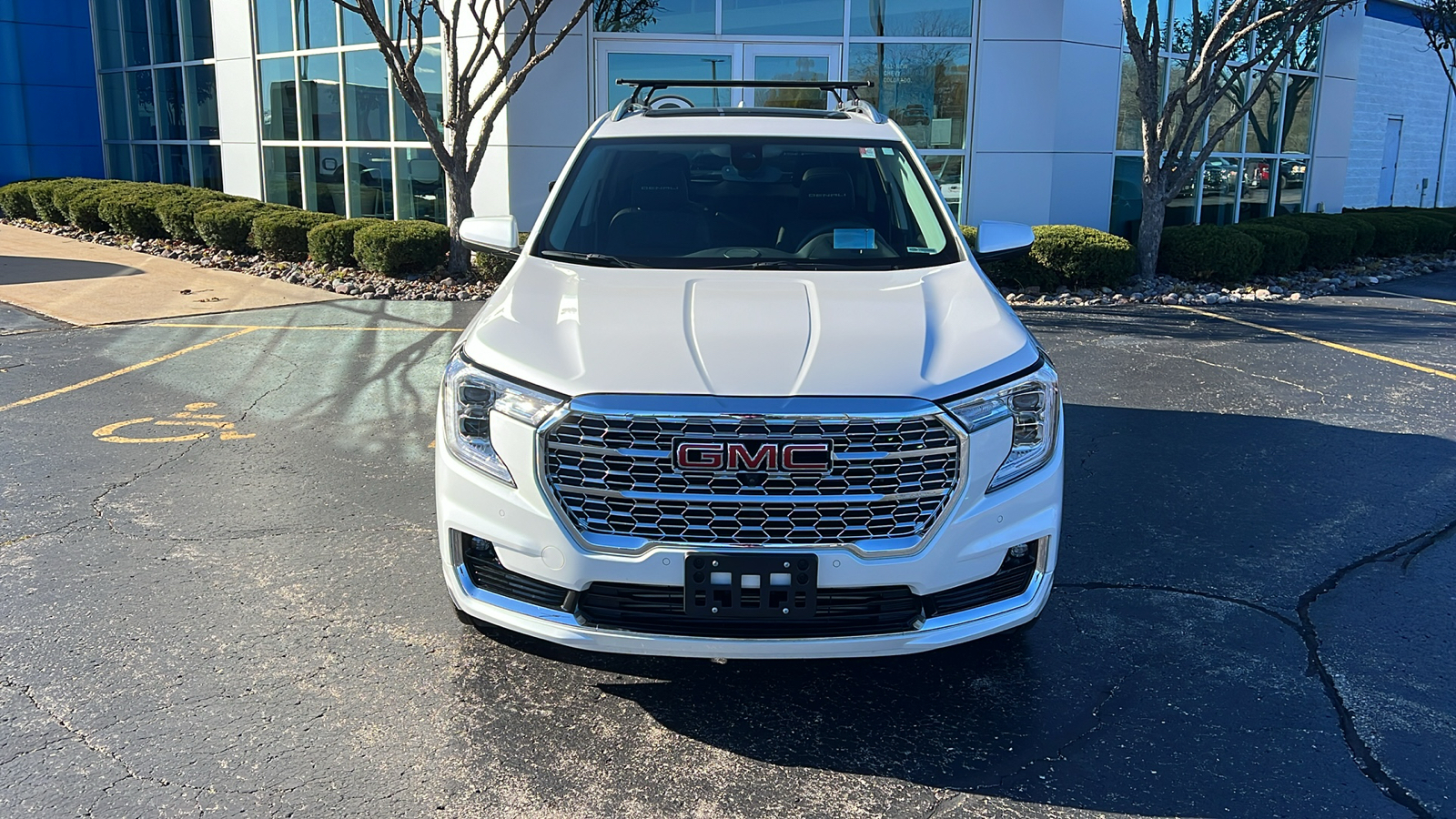 2023 GMC Terrain Denali 36