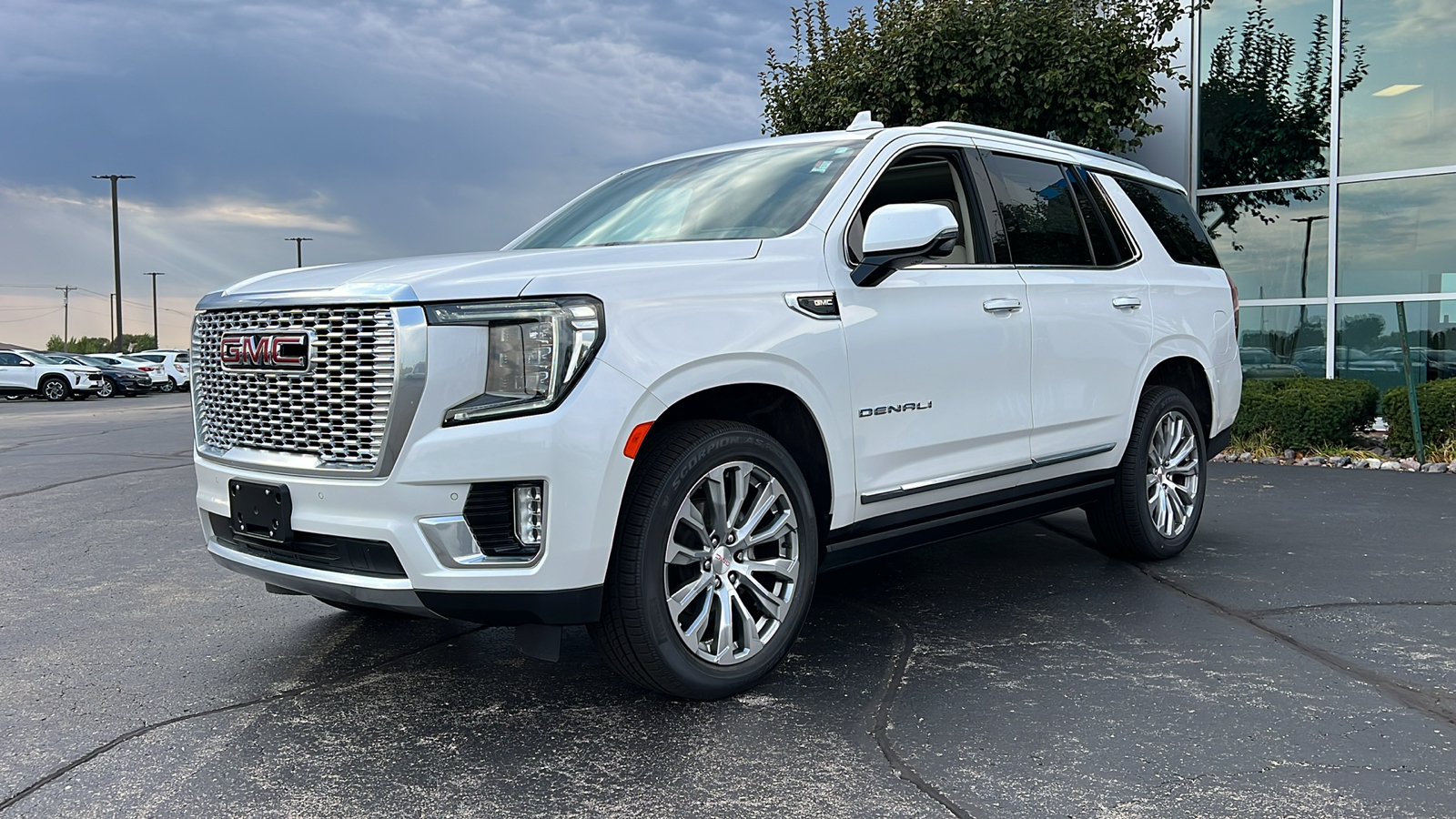 2022 GMC Yukon Denali 1