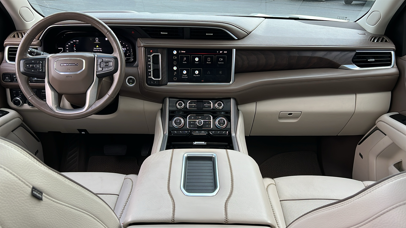 2022 GMC Yukon Denali 8