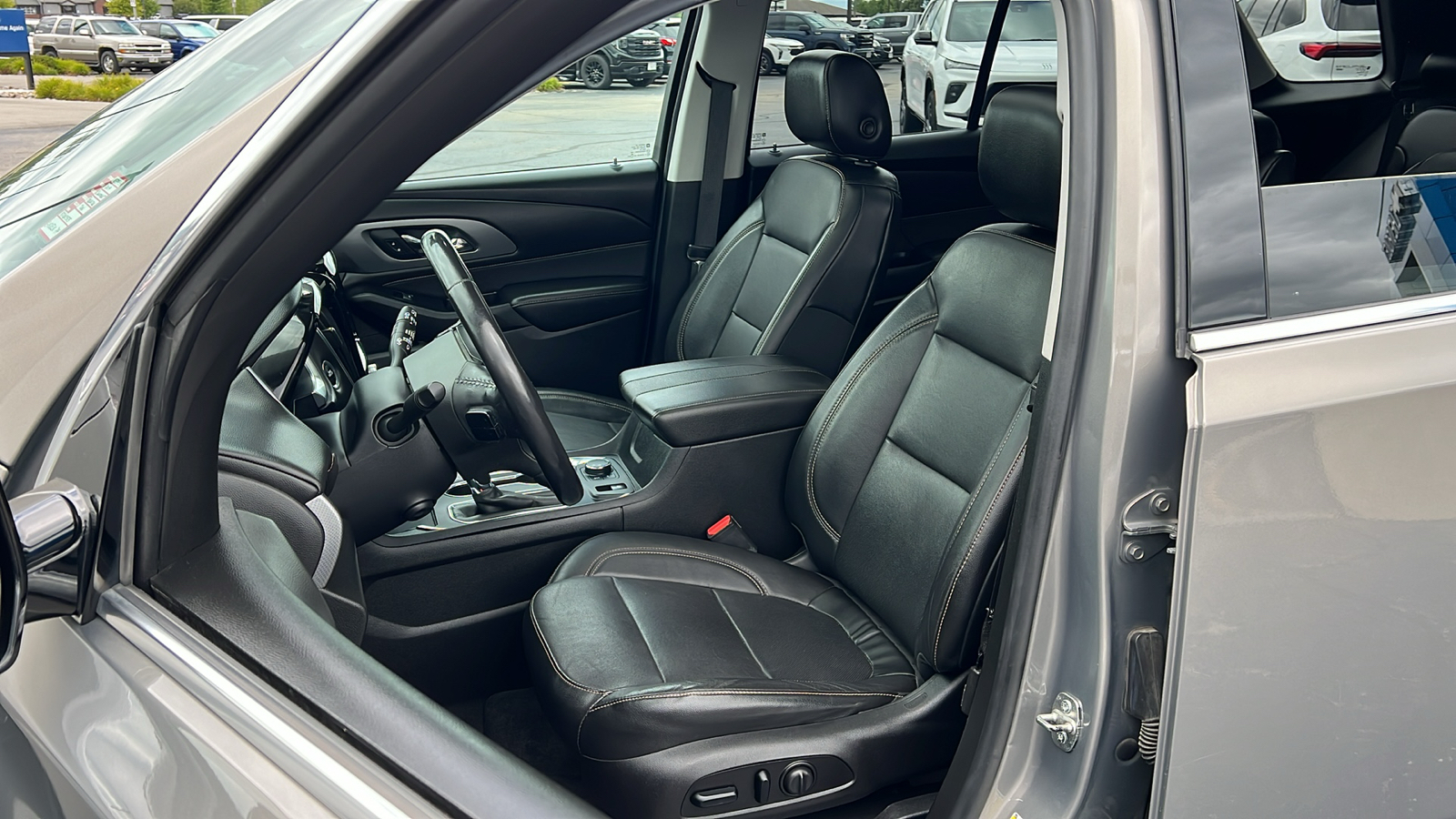 2019 Chevrolet Traverse Premier 27