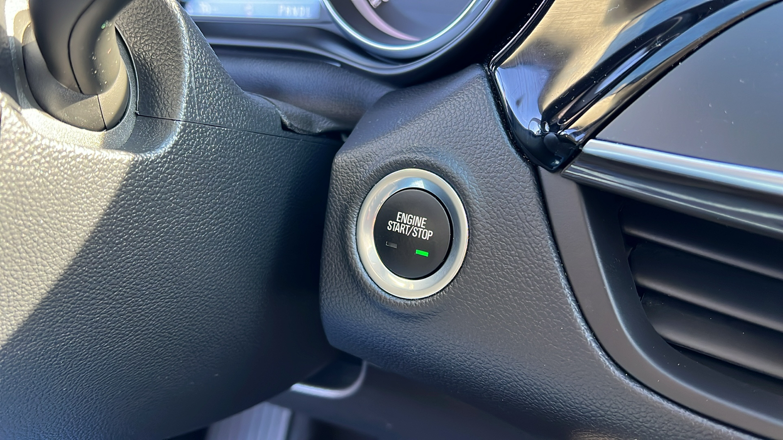 2020 Buick Envision Essence 15