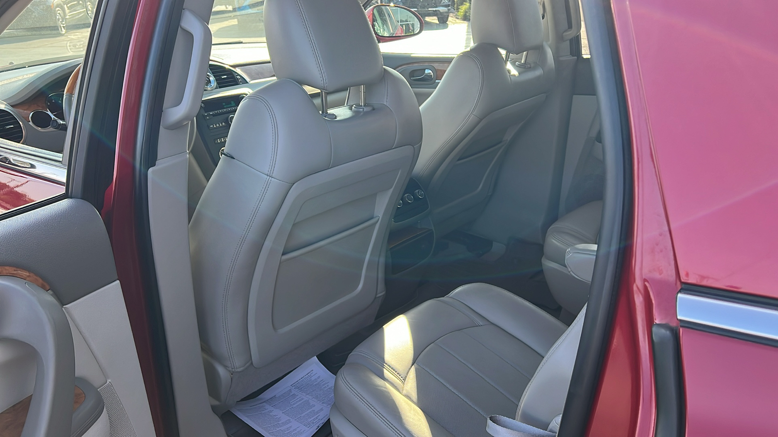 2012 Buick Enclave Leather 27