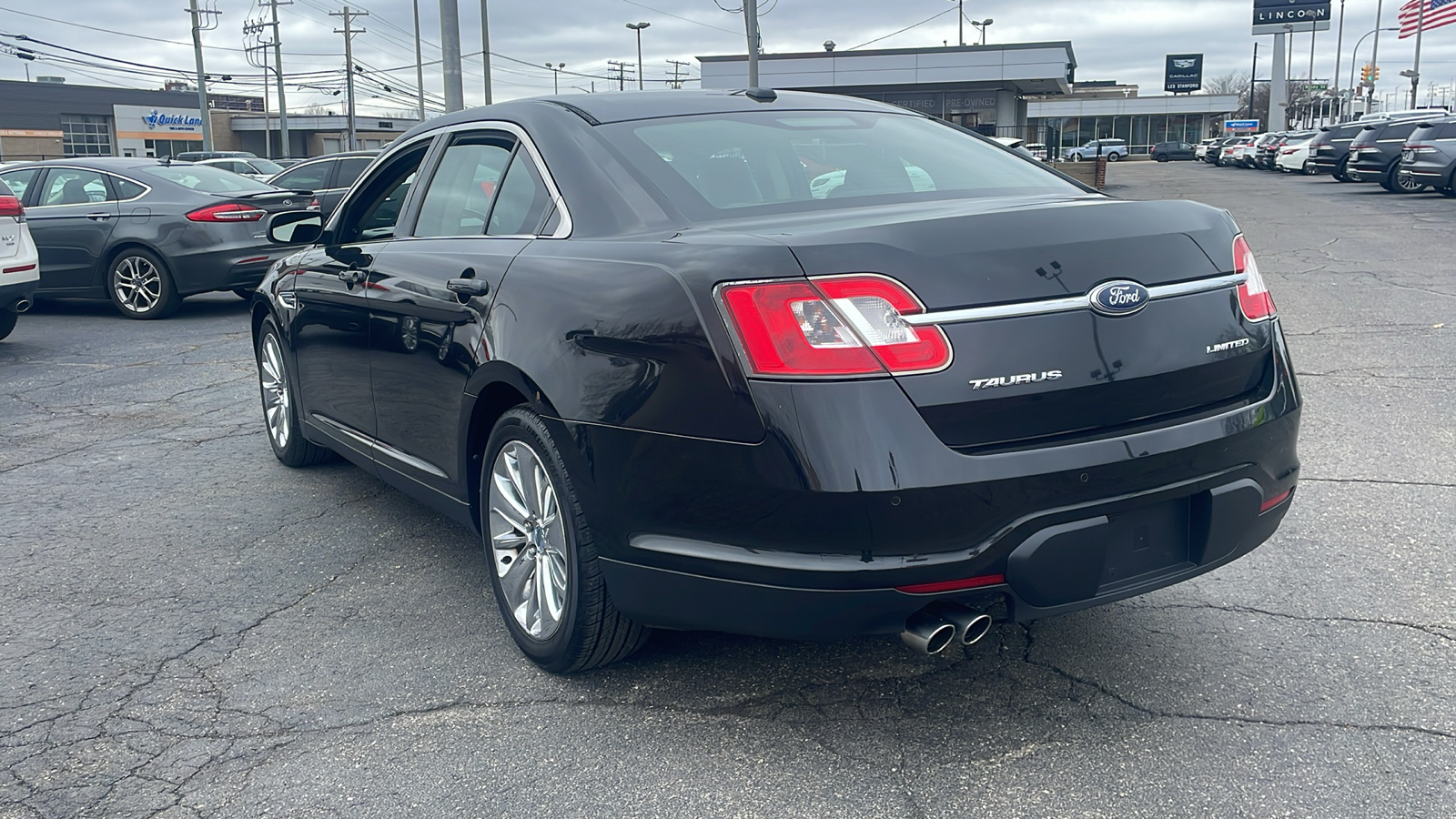2010 Ford Taurus Limited 5